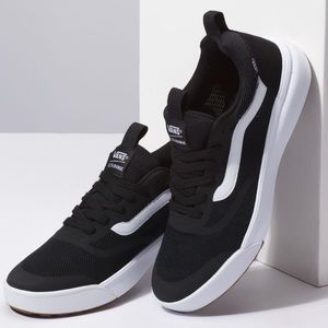 New Black Classic Vans Size 7.5